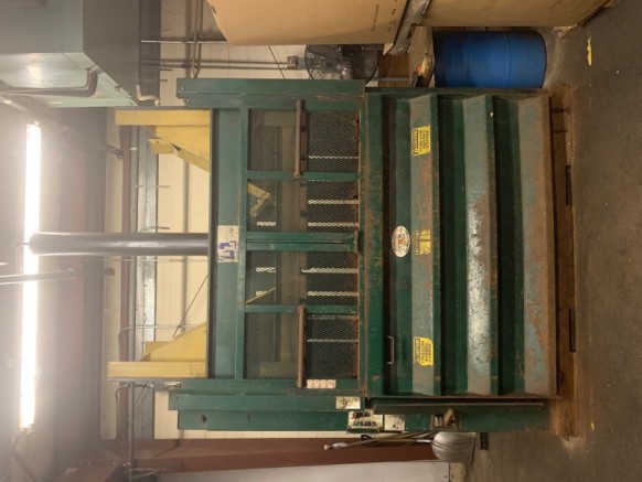 Empacadora vertical Cramalot de 72 &quot;de ancho usada