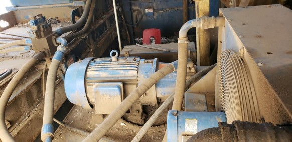 Empacadora horizontal American Baler 4016-50 de caja estrecha con 2 arietes