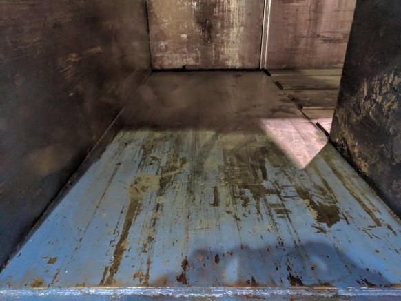 Presse à balles à deux béliers Harris HRB-8NF 1988 reconditionnée