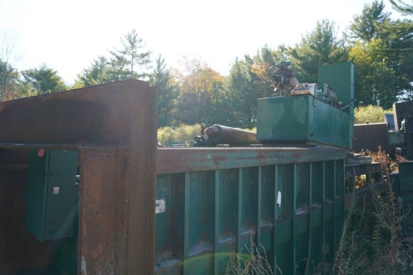 Compactador de estação de transferência Peabody usado (vendido como está)