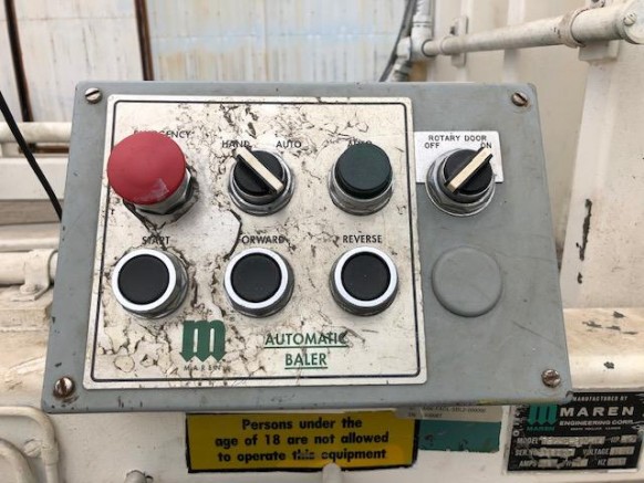 Used Maren Single Ram Manual Tie Open End Auto-Tie Horizontal Baler