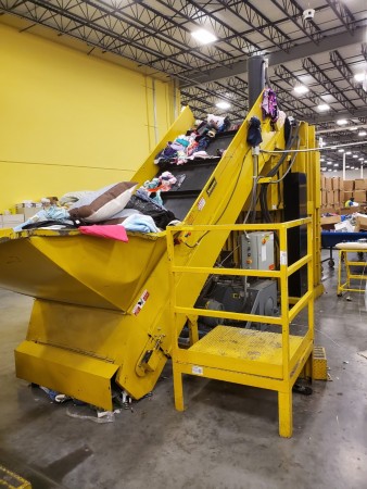 Empacadora y transportadora vertical Harmony automática Tensixty usada