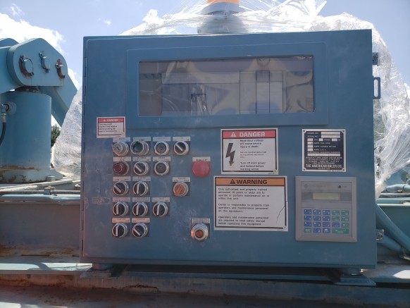 Käytetty American Baler 6042HAT960F Single Ram Open End Auto Tie Baler