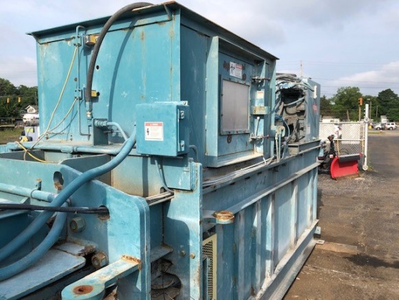 Käytetty American Baler 6042HAT960F Single Ram Open End Auto Tie Baler