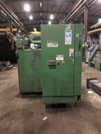 Pressa per balle multimateriale laterale con cerniera automatica IPS AT-965-HS-100S a singola ram aperta