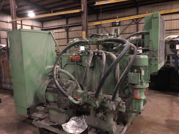 Pressa per balle multimateriale laterale con cerniera automatica IPS AT-965-HS-100S a singola ram aperta