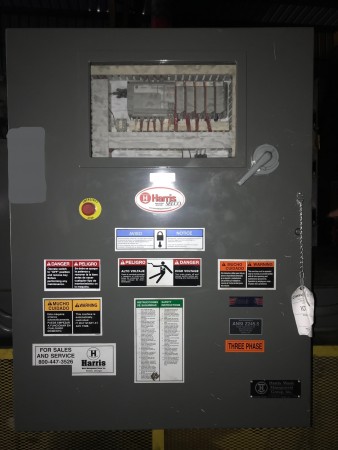 Pressa per balle orizzontale Harris HLO-608AR40 a pistone singolo usata 2005