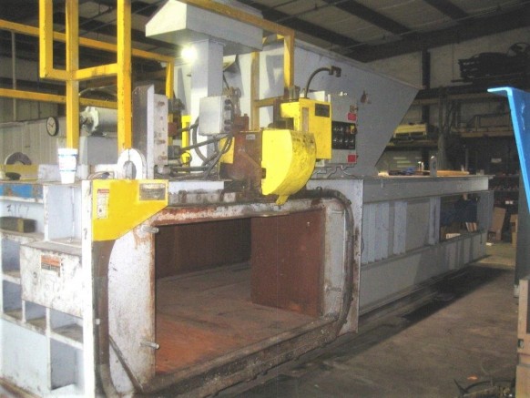 Pressa per balle automatica orizzontale Harris HRB a due pistoni usata