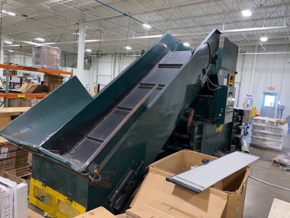 Reconditioned IBC Closed Door Baler with Infeed Conveyor