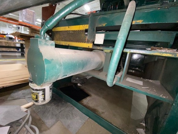 Reconditioned IBC Closed Door Baler with Infeed Conveyor