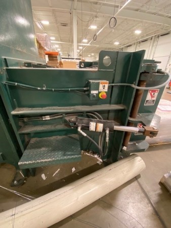 Reconditioned IBC Closed Door Baler with Infeed Conveyor