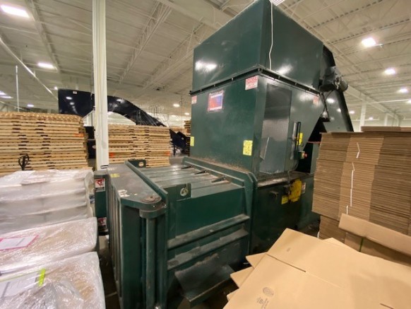 Reconditioned IBC Closed Door Baler with Infeed Conveyor