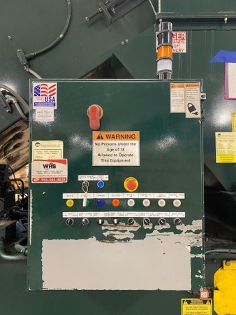 Reconditioned IBC Closed Door Baler with Infeed Conveyor