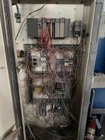 TRITURADOR DE PAPEL DE EIXO VERTICAL USADO 200HP PULVERIZADOR VERTICAL