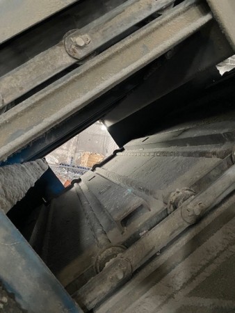 TRITURADOR DE PAPEL DE EIXO VERTICAL USADO 200HP PULVERIZADOR VERTICAL