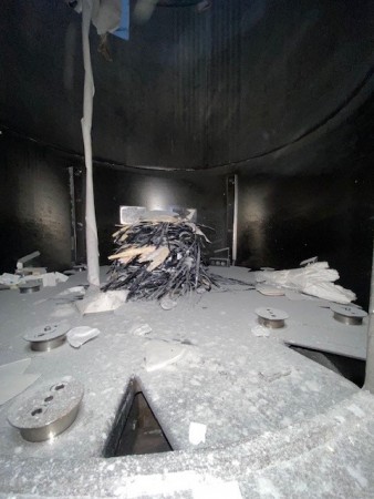 TRITURADOR DE PAPEL DE EIXO VERTICAL USADO 200HP PULVERIZADOR VERTICAL