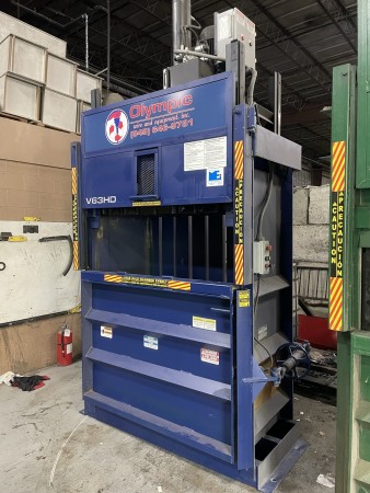 Begagnad BACE Vertikal Balpress