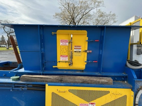 Used IBC TR11-T75-HP Two-Ram Baler