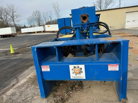 Used IBC TR11-T75-HP Two-Ram Baler